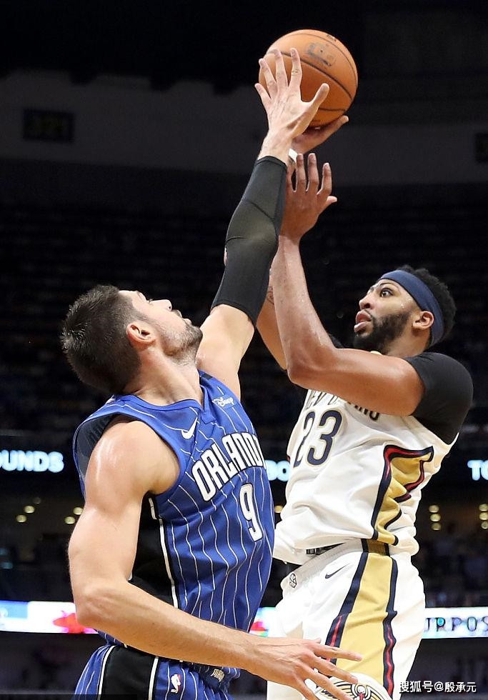 气氛温暖而 气氛温暖而