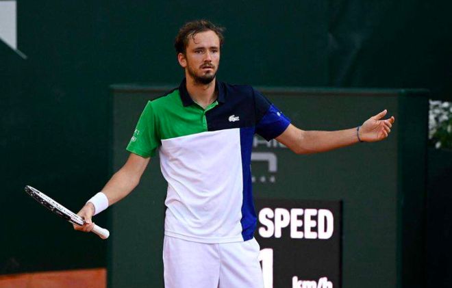 赛中沉着应 赛中沉着应