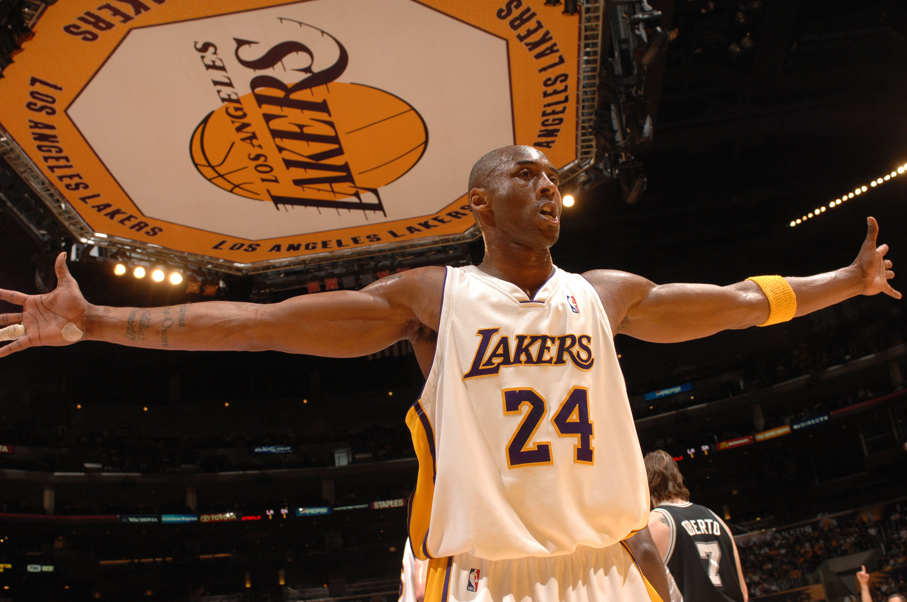 军的基石 军的基石