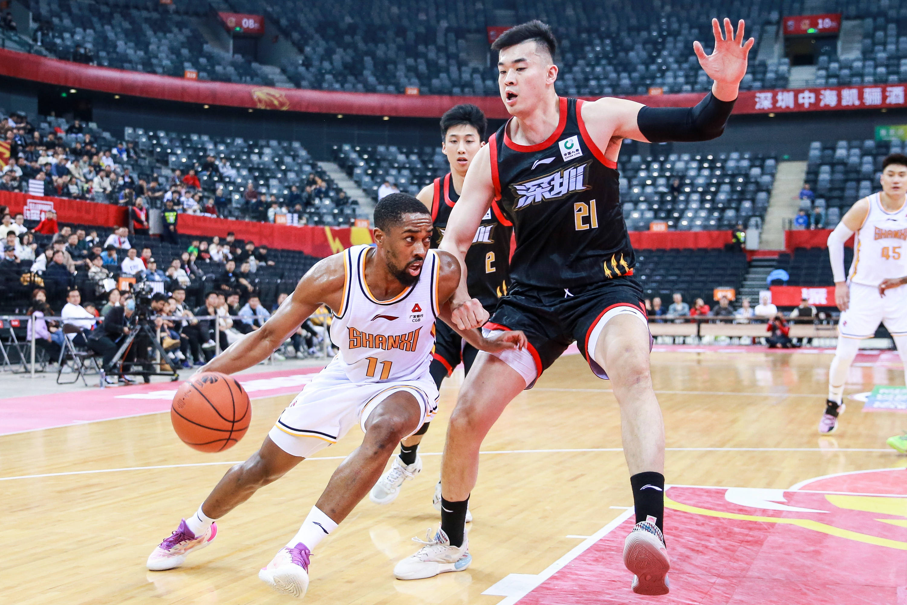 14人过百 14人过百